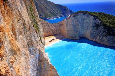 Gün batımında, Yunanistan Zakynthos adada Navagio Beach (batık beach)