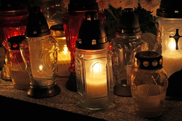 Candles Burning At a Cemetery During All Saints Day . — Stock Photo, Image