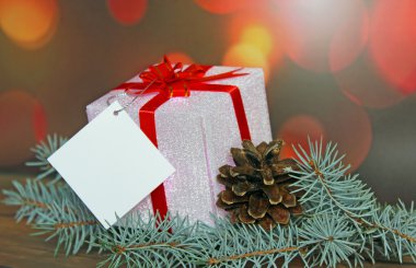 Noel hediyesi (dekorasyon) .