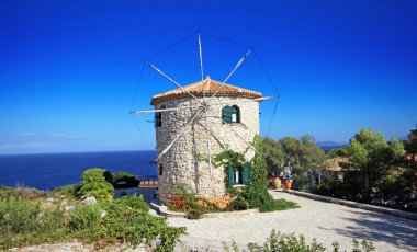 Zakynthos adada eski yel değirmeni. Yunanistan.