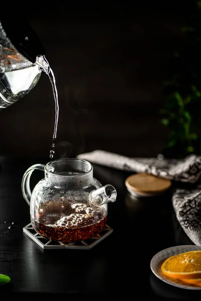 Brewing Tea Pouring Boiling Water Kettle — Stock Photo, Image