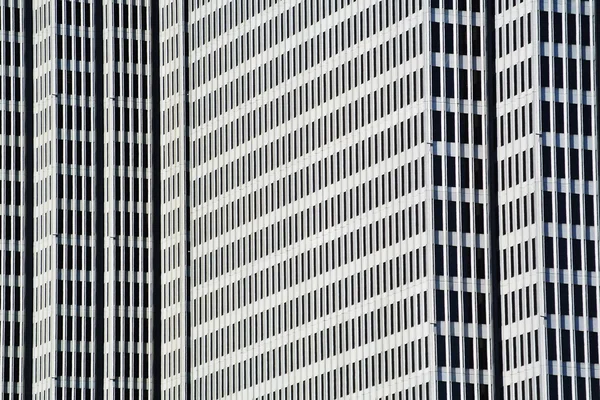 Edifício enorme e textura de janela — Fotografia de Stock