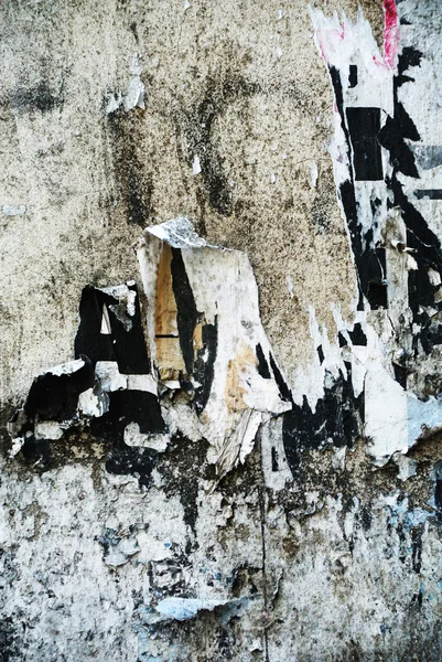 Случайная текстура бумаги для коллажа на эродированной стене — стоковое фото