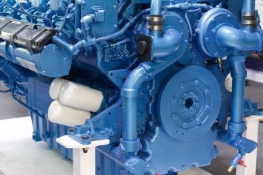 Dizel motorlar. Deniz, endüstriyel dizel ve gaz motorlarının üretimi. Dizel motorlar ve jeneratörler.