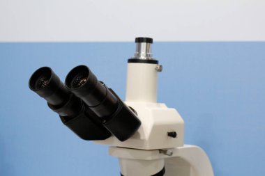 Kimya. Petrol ve petrol ürünlerinin laboratuvar analizi. Laboratuvar reaktörleri. Kimya endüstrisi. Laboratuvar ekipmanları. Kızılötesi mineralizör. Analiz için örnekler. Otomatik ayrıştırma testi. Cam laboratuvar reaktörü.