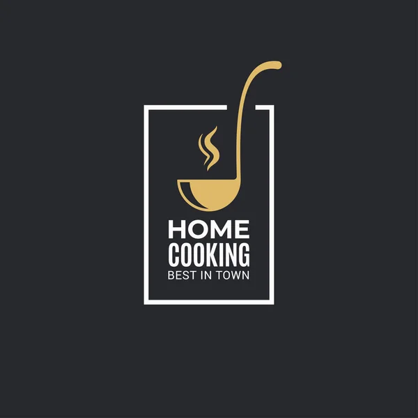 Logotipo de cocina casera con cucharón sobre fondo negro — Vector de stock