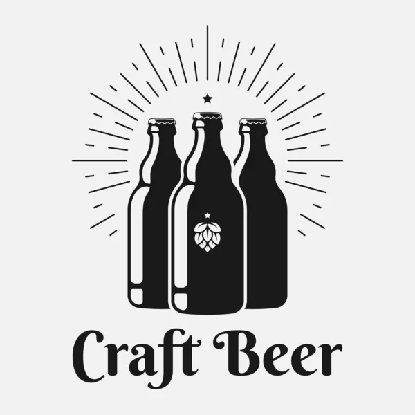 Bierfleslogo. Craft bierflesjes op wit — Stockvector