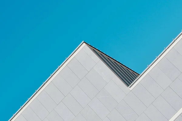 最小限の抽象線 建物の角 ピラミッド型 成長と上昇の概念 — ストック写真