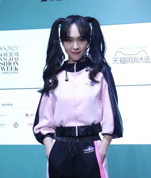 中国女演员 歌手唐铁凡出席了2020年10月15日在中国上海举行的Skechers商务活动 — 图库照片