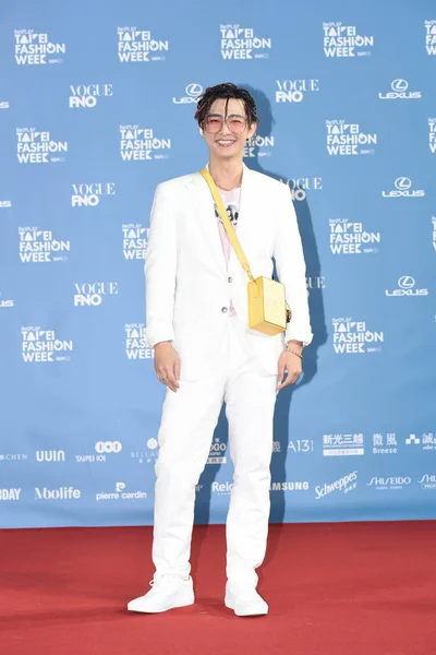 Taiwanese Actor Singer Aaron Yan White Attends 2020 Taipei Fashion — Stock Photo, Image