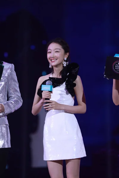 Kinesisk Skådespelerska Zhou Dongyu Deltar Watsons Varumärke Evenemang Guangzhou Stad — Stockfoto