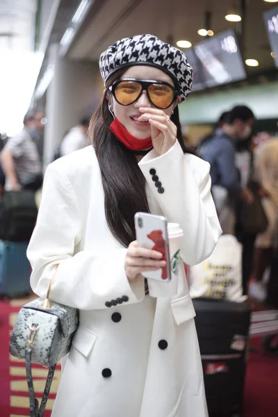 Cantante Actriz China Flora Dai Yanni Llega Aeropuerto Beijing Antes —  Fotos de Stock