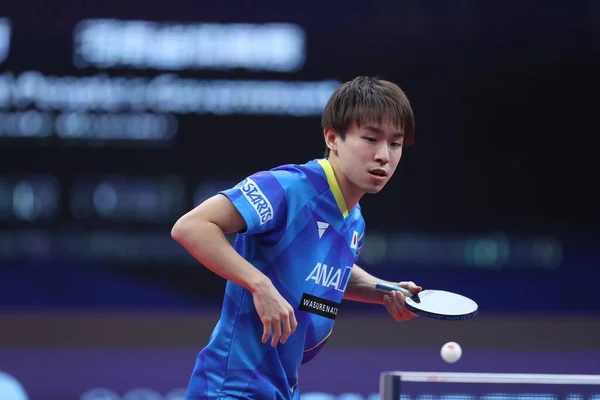Японский Игрок Настольный Теннис Коки Нива Играет Против Китайского Игрока — стоковое фото