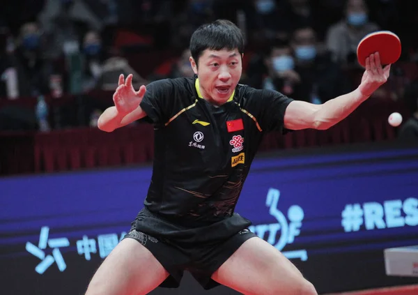 Китайский Игрок Настольный Теннис Сюй Синь Играет Против Китайского Настольного — стоковое фото