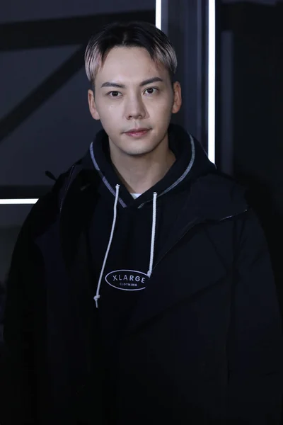 香港の歌手 ダンサー 俳優William Chan Wai Tingは中国の衣料品会社の略です中国の上海でBosideng 10月2020 — ストック写真