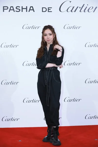 以艺名G 而闻名的香港歌手兼作曲家邓丽霞 Gloria Tang Tsz Kei 出席了2020年11月26日在中国上海举行的卡地亚 Cartier 促销活动 — 图库照片
