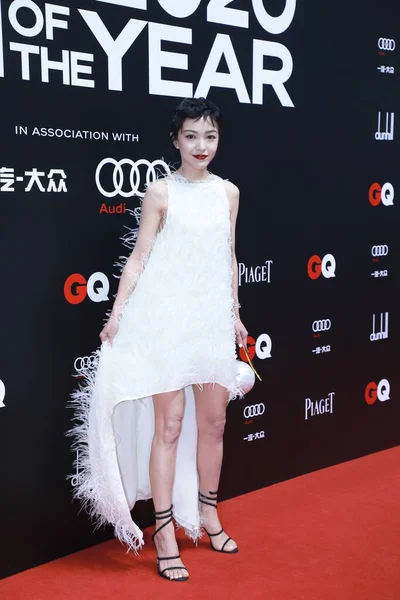 대만의 가수이자 배우인 쿠오치에는 드레스를 올해의 2020 상하이에서의 매력과 아름다움을 — 스톡 사진