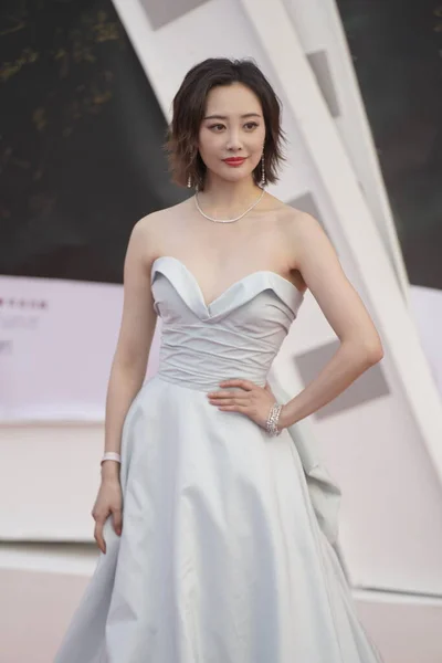 Actrice Chinoise Chun Présente Robe Blanche Pendant Tapis Rouge Pour — Photo