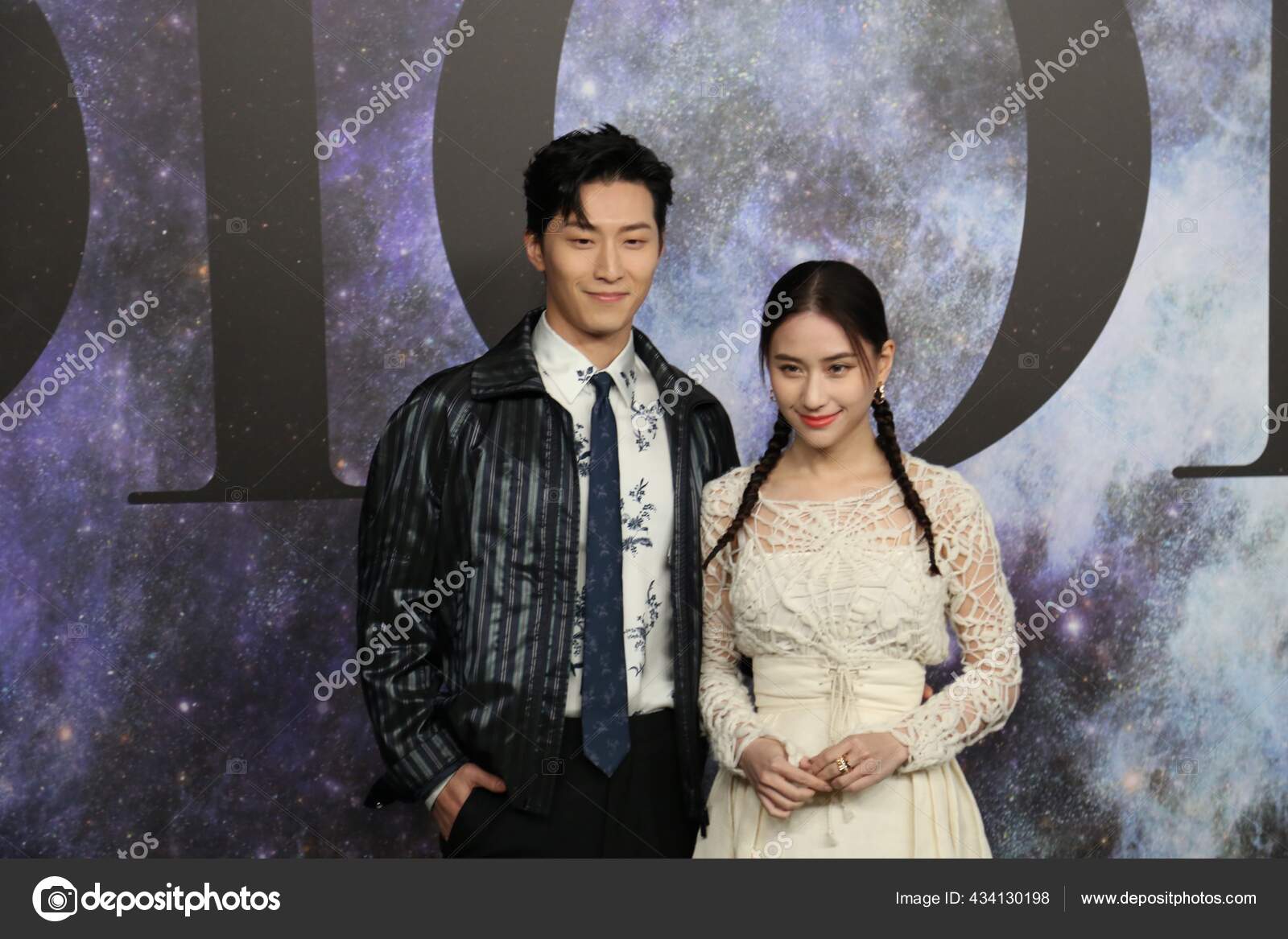 Ator Canadense Chinês Shawn Dou Sua Namorada Laurinda Chiu Lin