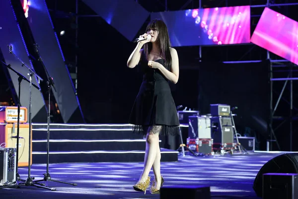 Auteure Compositrice Interprète Chinoise Jane Zhang Produit Lors Une Réunion — Photo