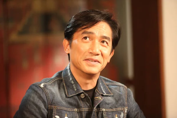 Attore Cantante Hong Kong Tony Leung Chiu Wai Presenta Talk — Foto Stock