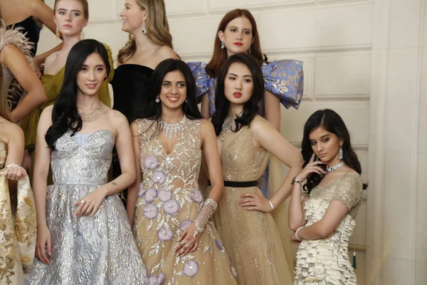 Annabel Yao Partecipa Bal Des Debutantes Parigi Francia Novembre 2018 — Foto Stock