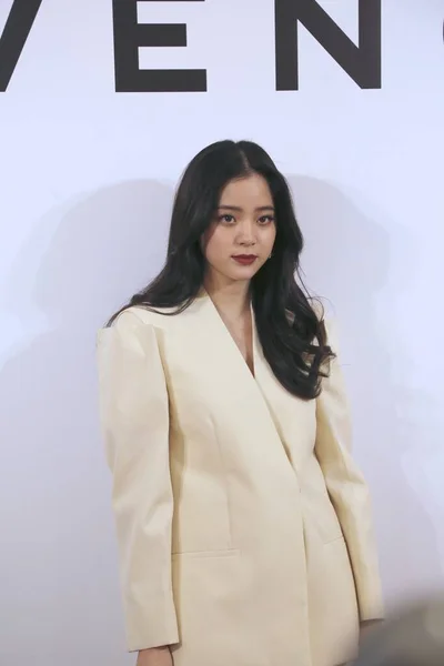 Música Actriz Taiwanesa Ouyang Nana Representa Evento Givenchy Marca Lujo —  Fotos de Stock