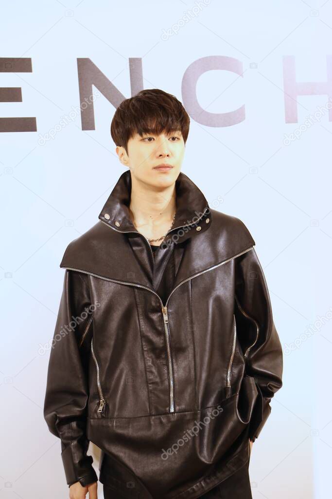 El cantante y rapero chino Fan Chengcheng, el hermano menor de la ...