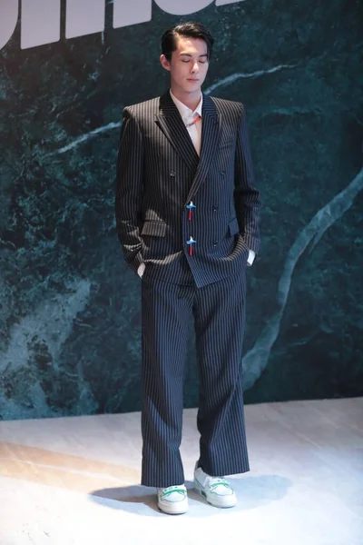 Chinese Actor Model Wang Hedi Attends Campaign Luxury Brand Louis — Φωτογραφία Αρχείου