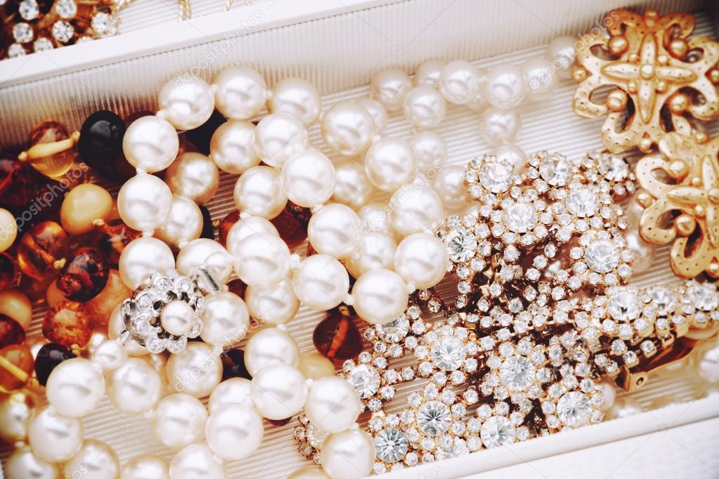 Pearls and vintage jewelry