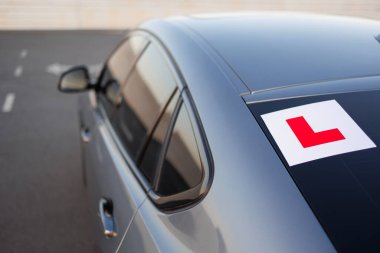 Ehliyet Uygulaması sırasında Çatı Aracında Sürücü İmzası