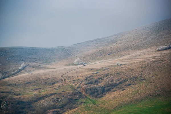 Horská Krajina Horami Oblačným Nebem — Stock fotografie