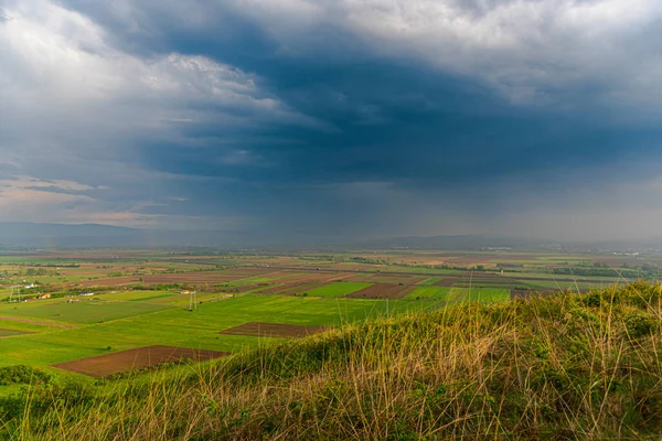 Ländliche Landschaft Mit Feldern Und Wolken — Stockfoto