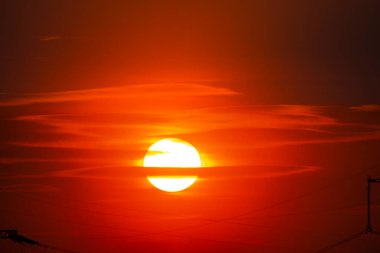 Gölde gün batımı