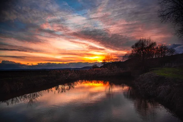 Pôr Sol Sobre Lago — Fotografia de Stock