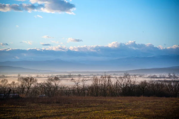 Paisaje Con Montañas Nubes — Foto de Stock