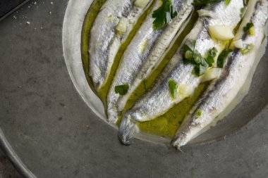 sarımsaklı sirke içinde isim