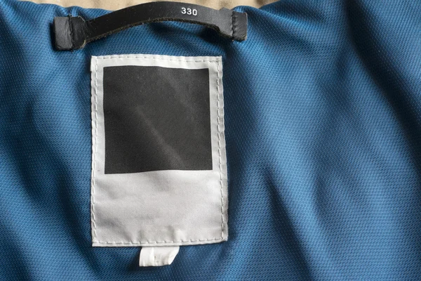 Mavi kış ceket dikili giyim etiketi