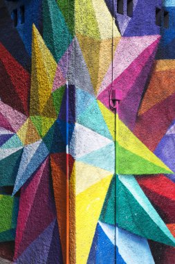 Renkli grafiti detay dokulu duvar üzerinde