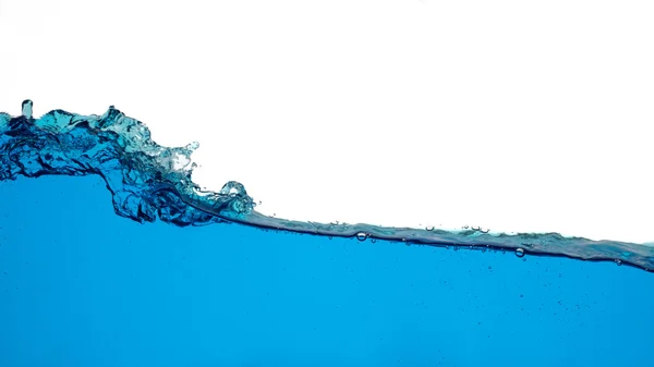 Salpicadura de agua aislada sobre fondo blanco — Foto de Stock