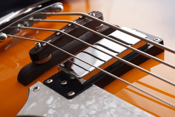 エレク トリック ギターのクローズ アップ。詳細、選択と集中. — ストック写真