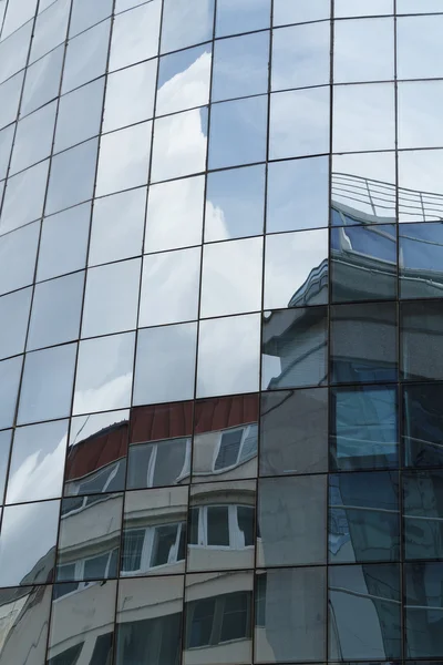 Reflex in building windows — Stock Photo, Image