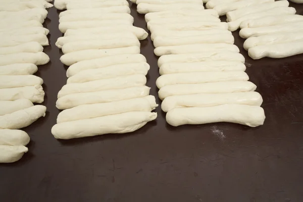 Pastane unlu dükkanda yapım — Stok fotoğraf