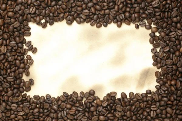 Caffe baskı, eski kağıt üzerinde kahve çekirdekleri — Stok fotoğraf