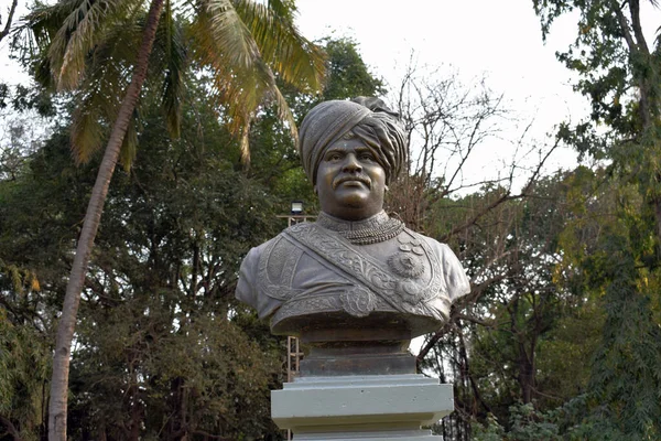 Photo Statue Grand Roi Maratha Chatrapati Shahu Maharaj Dans Ville — Photo