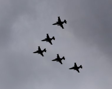 savaş uçağı gökyüzü