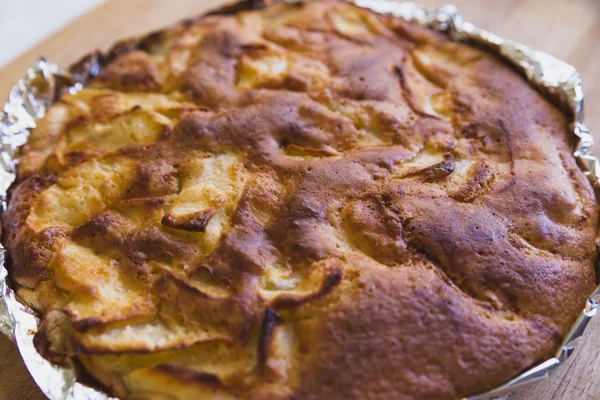 Gâteau tarte aux pommes dessert dans une forme ronde Photos De Stock Libres De Droits