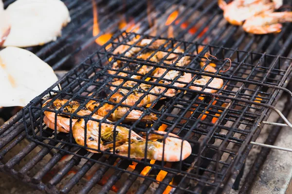 Seafood on the grill — Stock Photo, Image