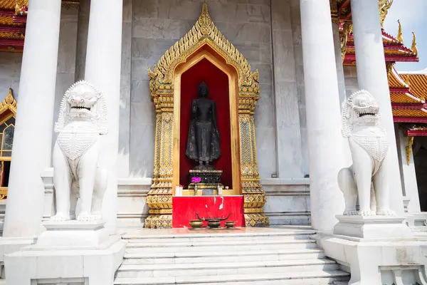 Buddha temple Gold Buddha — Stock Photo, Image