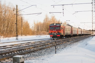 Demiryolları tren yolculuğu şehir dışında